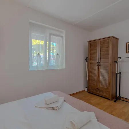 Apartment Fain - Private Parking Zadar